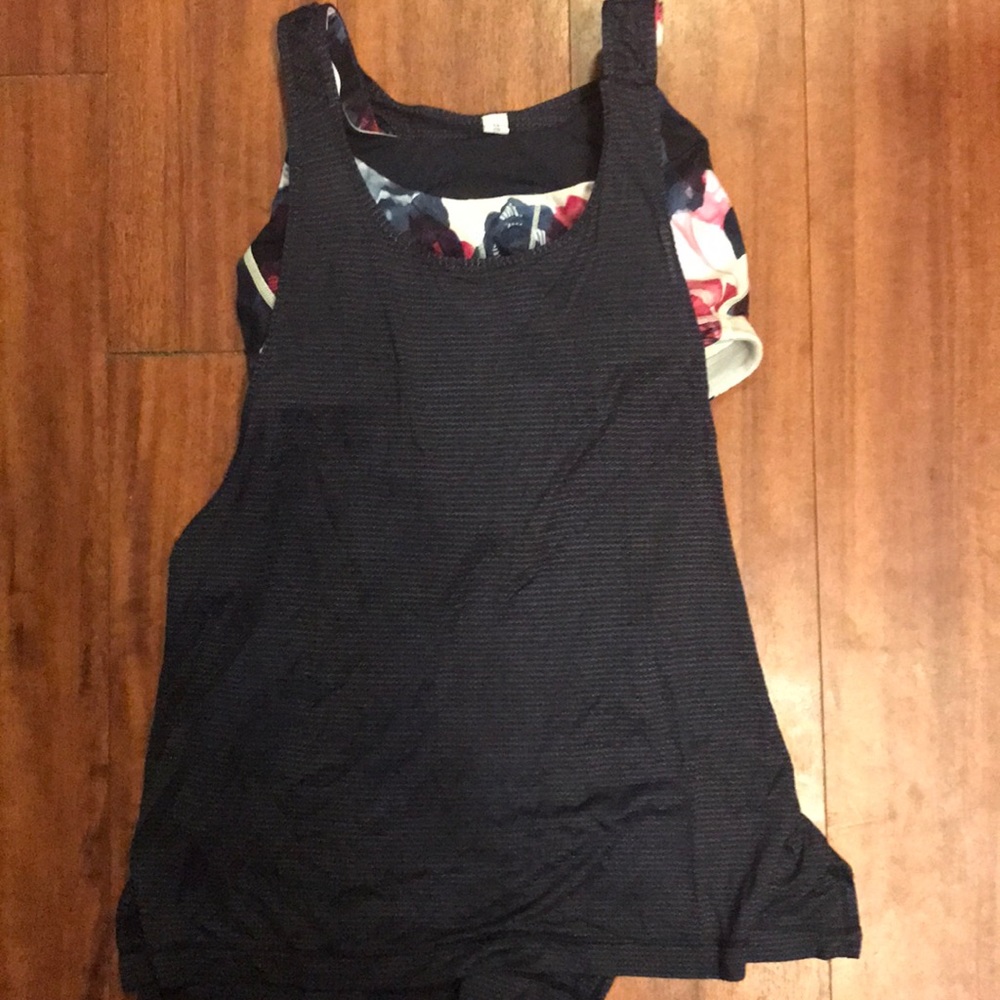 Lululemon Size 10 tank with built in bra